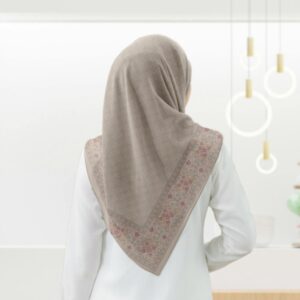 Hi’shoscarves – Hijab Segi Empat Voal Motif Lasercut Bharani Series