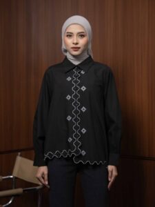 Mayoutfit Qlynn Shirt | Kemeja Basic Wanita Katun Poplin Aksen Bordir Embroidery Asimetris