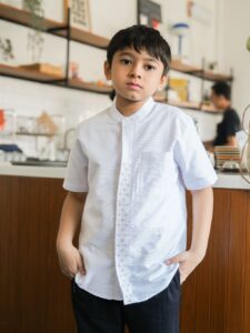 LOA STUDIOS – Baju Kemeja Koko Bordir Anak Lengan Pendek Putih – Asra Kids