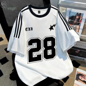 [COD] Yesgirl Baju Wanita Putih Black Kaos Premium Lengan Pendek Oversize Kaos Motif Angka 28 Atasan Wanita Kekinian Korean Style | Atasan Wanita Korea Style | Kaos Oversize Wanita | Baju Cewek Kekinian Korea 5.27 (Dikirim dalam waktu 12 jam)