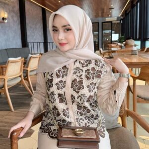 Alana Blouse Bunga Katun Bordir Prad4 Atasan Wanita