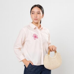 Adelaine Embroidery Shirt Kemeja Katun Poplin Atasan Wanita Bordir Minimalis Casual Daily Wear
