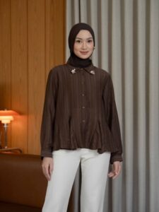 Mayoutfit Vanka Shirt | Kemeja Basic Wanita Salur Bordir Stripe Embroidery Mahogany Outfit